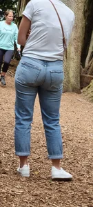 Nice milf ass in jeans