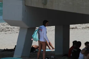 Florida beach and bikini girls
