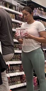 Amazing apple shaped ass OC