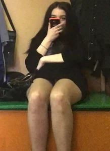 Chubby candid college teen in a skirt busted creepshots