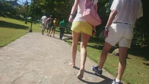Milf in yellow shorts with vpl and a wedgie