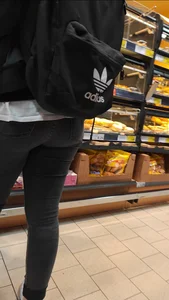 Teen looking for some buns