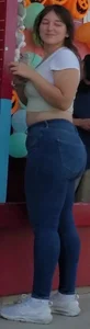 Teen Pawg in TIGHT jeans