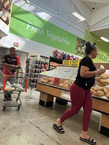 BANGER 10/10 GILF latina
