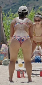 Bikini’s - 4th of July ass at the lake (OC)