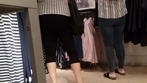 Thick girl shopping in tight jeans with a decent ass