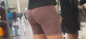 Tall & Thin Jiggly Lil Ass