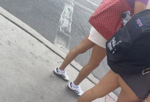 Sorority babe shows off her cheeks
