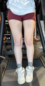 Perfect ass and cameltoe in gym