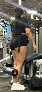 [OC] Latina MILF Cheeks out at the gym