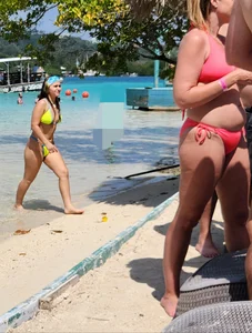 Bikini babes