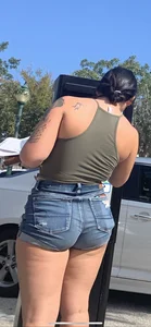 Must see! Perfect ass in Jean shorts