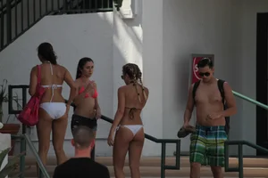 Sexy Florida beach bikini girls