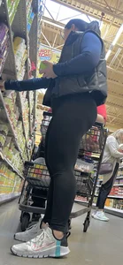 Tight booty Asian chic in black‼️