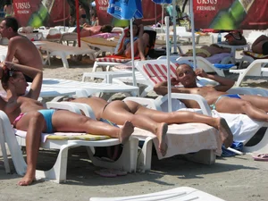 Candid beach and bikini babes