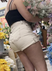 2 brunettes in shorts