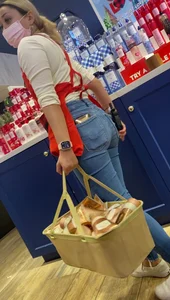 Cute girl in skinny jeans
