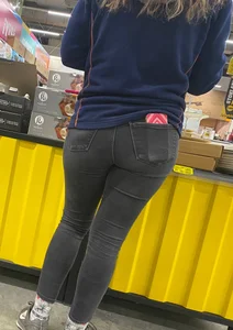 Milf Employee in Tight Jean with Face