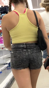 Jean shorts legs and booty 0710