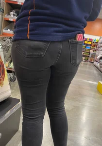 Milf Employee in Tight Jean with Face