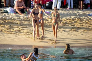 Josie Canseco in a bikini on the beach with some sexy friends in Cabo San Lucas