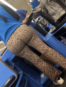 Fav Latina Walmart worker pt 2 (OC! She wore something special)
