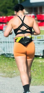 Pawg Jog: Thick cheeks bright orange