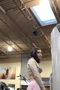 HOT TEEN PINK LEGGINGS BENDS OVER FOR ME NEXT TO HER BF & HIS BESTFRIEND CHECKS HER OUT