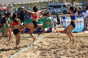 Thai candid volleyball girls