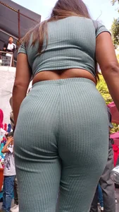 Culona en leggings
