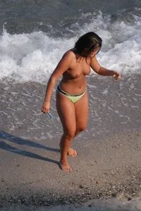 Verna topless beach girls out in the sun