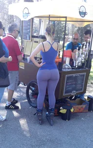Girl with Big Booty on Rollerblades in Yoga Pants and Thin Waistline Street Creepshot