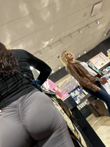 Hope you enjoy this Latina ass