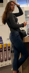 Tall chick in tight jeans at Best Buy