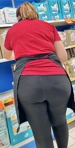 Sexy Milf Show Big Ass  Shiny Leggings (not OC)