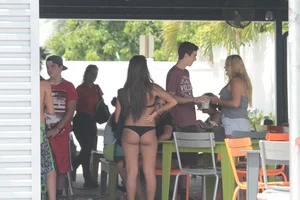 Florida beach and bikini girls