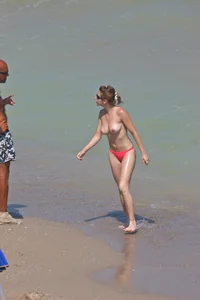 Candid beach and bikini babes