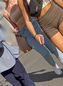 Tight shorts vpl front - nice body teen