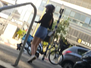 She will get a big tip with that ass