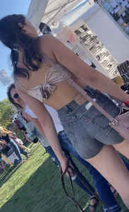 Really pretty college girl showing that ass off