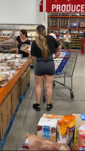 2 petite latinas in shorts+vid