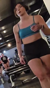 Juicy Babe at the Gym