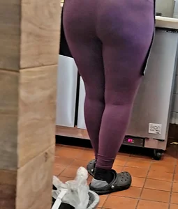 Thick lightskin making my smoothie