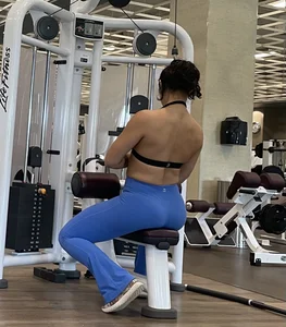 Gym teen in blue leggings
