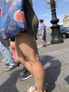 Hot Girl In Shorts Street Crosswalk Creepshots Gallery - Closeups of Her Gorgeous Legs