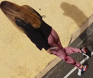 Big ass leggings blondie