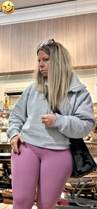 Blonde lady in pink leggings VPL‼️