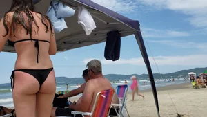 Brazillian beach creepshots, huge gallery of candid girls in swimsuits