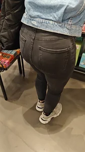 My friend’s ass - Part 7 (OC)