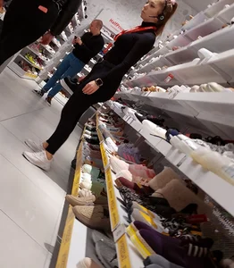 Thick HalfPrice PAWG (she knows what I’m doing)